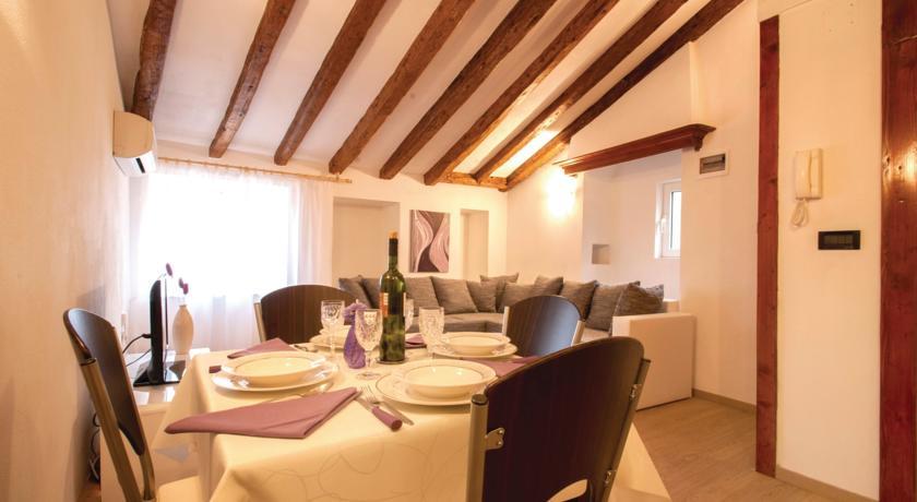 Residence La Carera Centro Storico Ровин Стая снимка